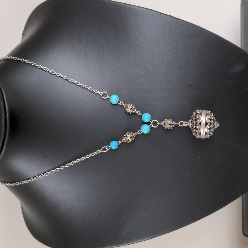Vintage silver tone exotic filigree necklace with blue turquoise (?) stones